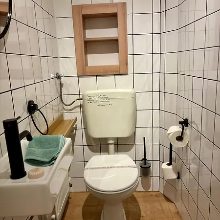 Urban - Tram Stop At Your Door, Metro 5-min Walk Appartement Praag